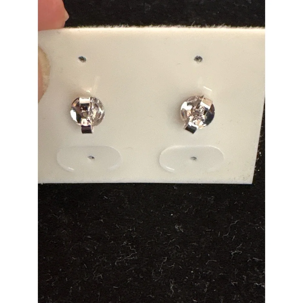Purple Amethyst Round Stud Earrings Silver Crown Setting‎ February Birthstone